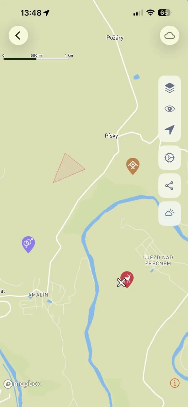 Aplikácia HUNTERRA: mapa revíru so zdieľanou polohou poľovníka a psa
